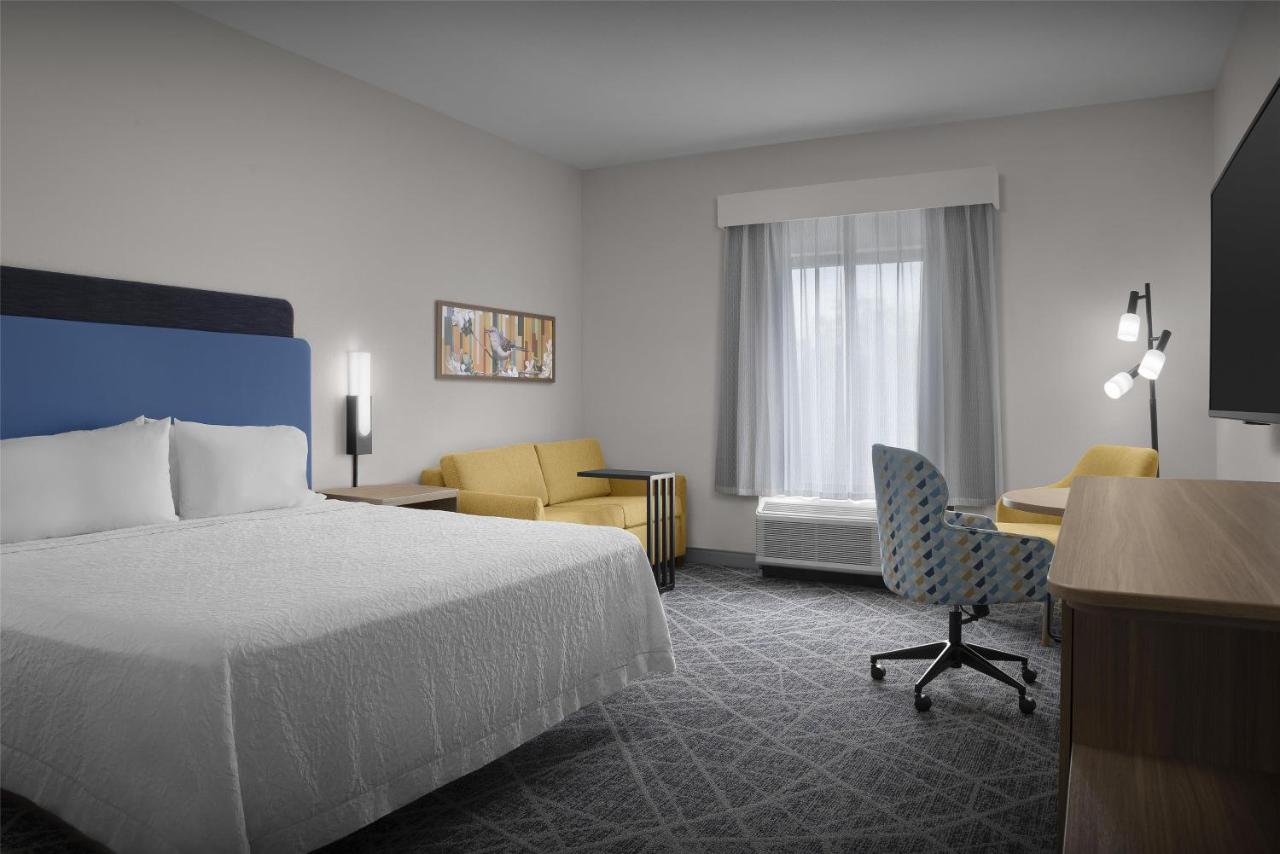 King Studio with Sofa Bed - Non-Smoking at Hampton Inn & Suites Laurel, MS