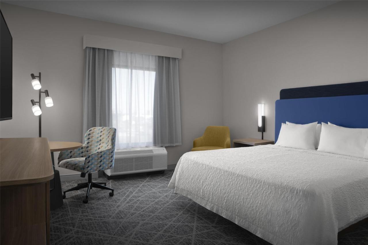 Standard King Room - Non-Smoking  at Hampton Inn & Suites Laurel, MS