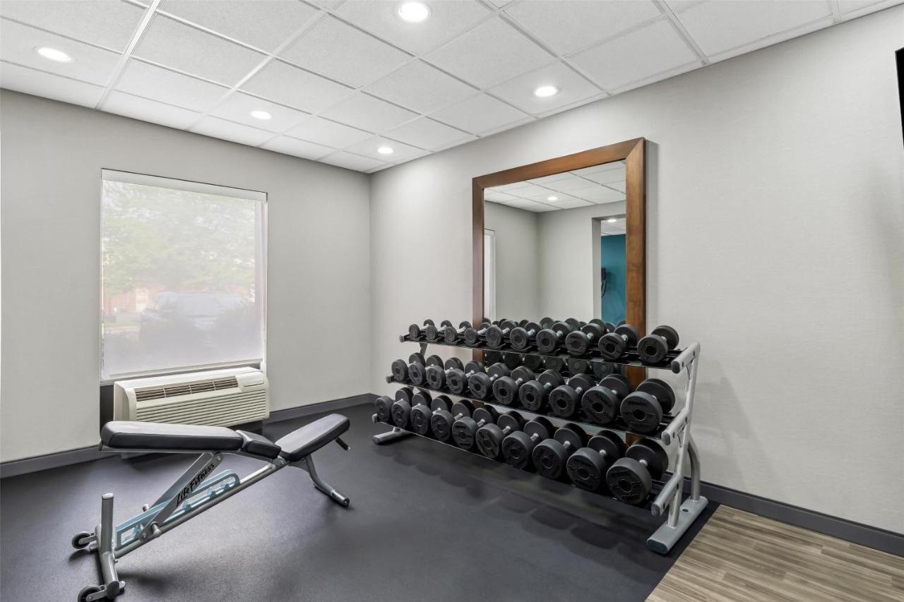  | Hampton Inn & Suites Richmond/Virginia Center
