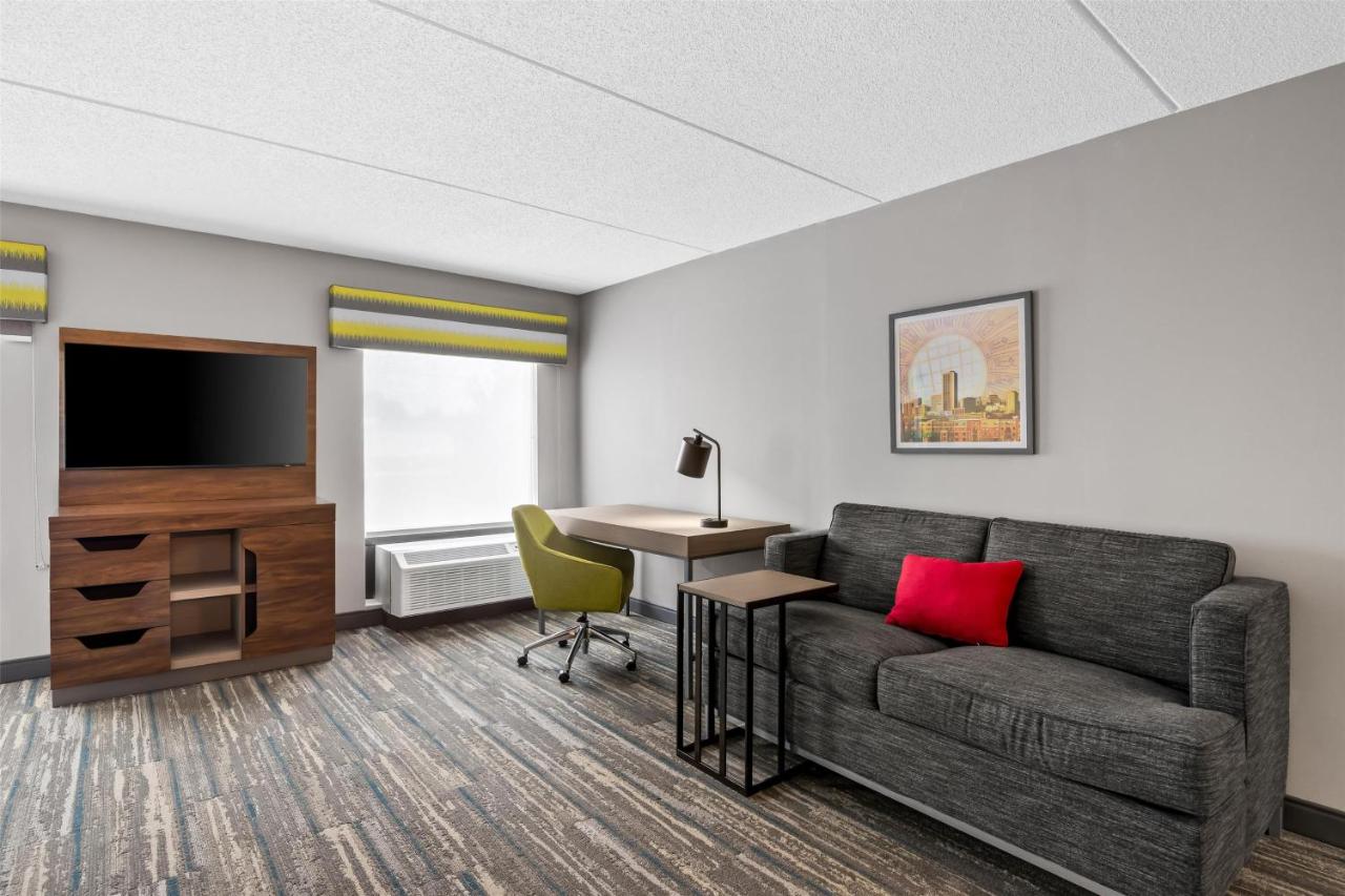 | Hampton Inn & Suites Richmond/Virginia Center