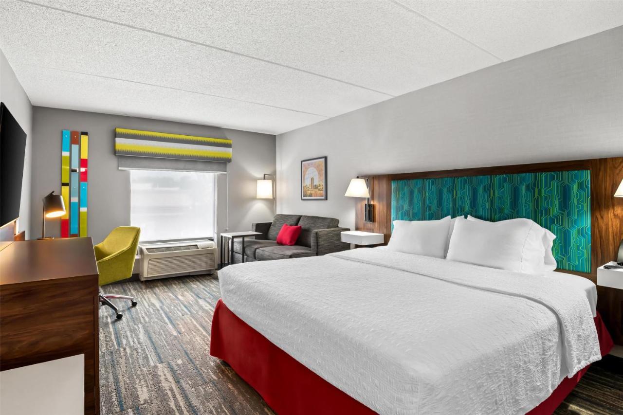 | Hampton Inn & Suites Richmond/Virginia Center