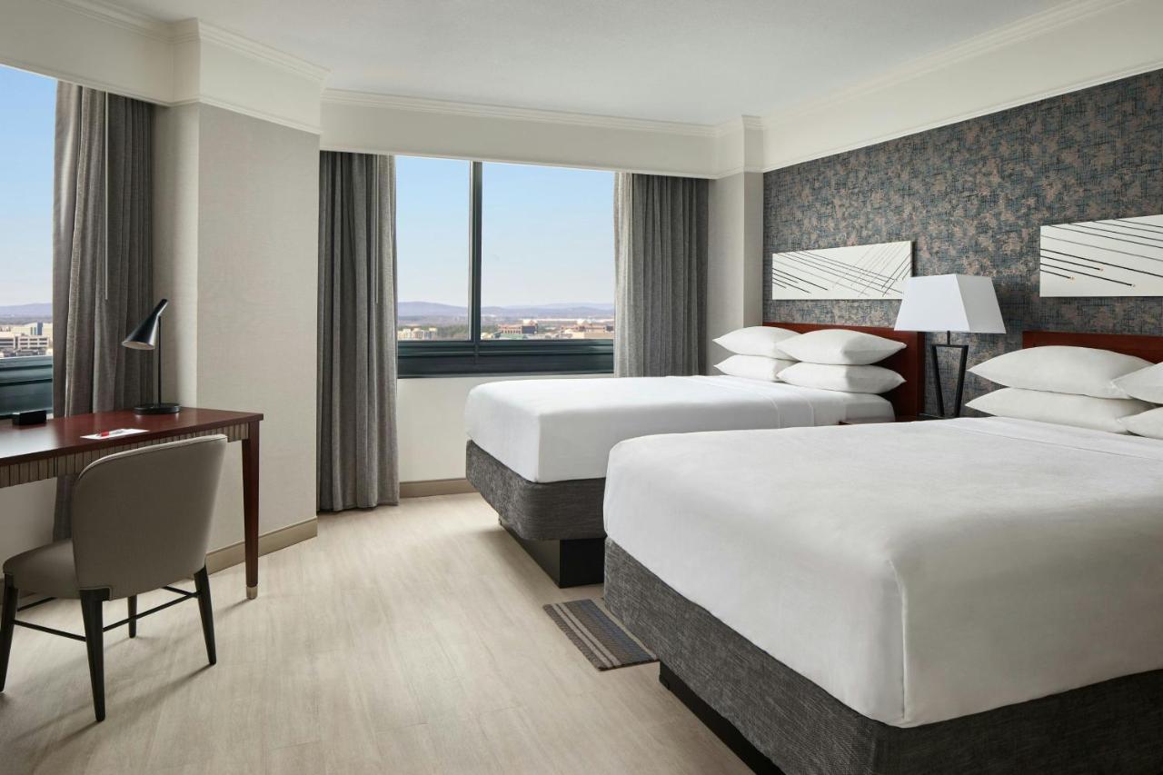 | Washington Dulles Marriott Suites