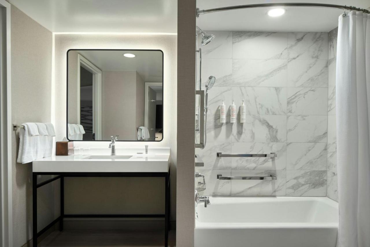 | Washington Dulles Marriott Suites