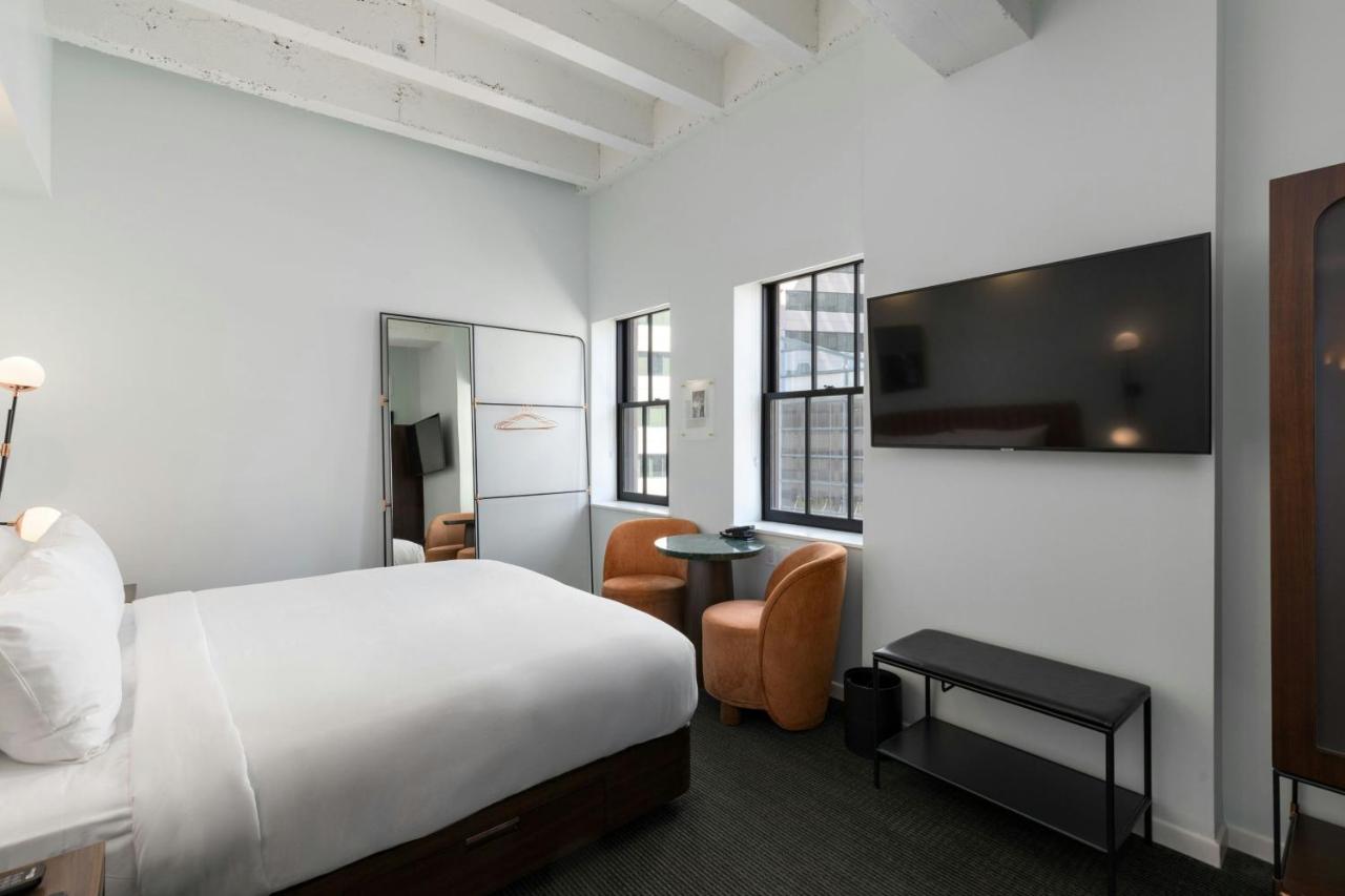 Apprentice, Guest room, 1 King at The Guild Hotel, San Diego Downtown, a Marriott Tribute Portfolio Hotel
