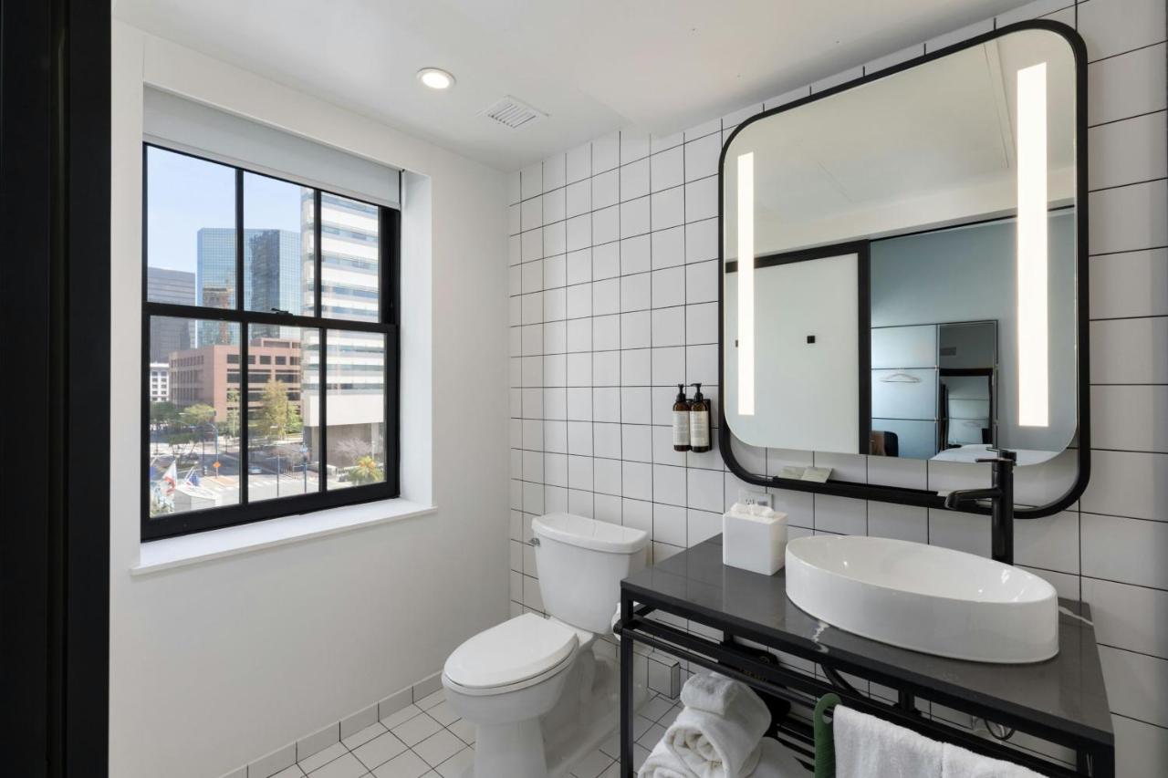 Apprentice, Guest room, 1 King at The Guild Hotel, San Diego Downtown, a Marriott Tribute Portfolio Hotel