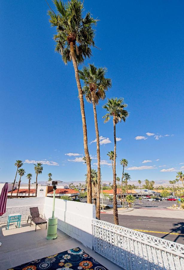 | Inn at Palm Springs