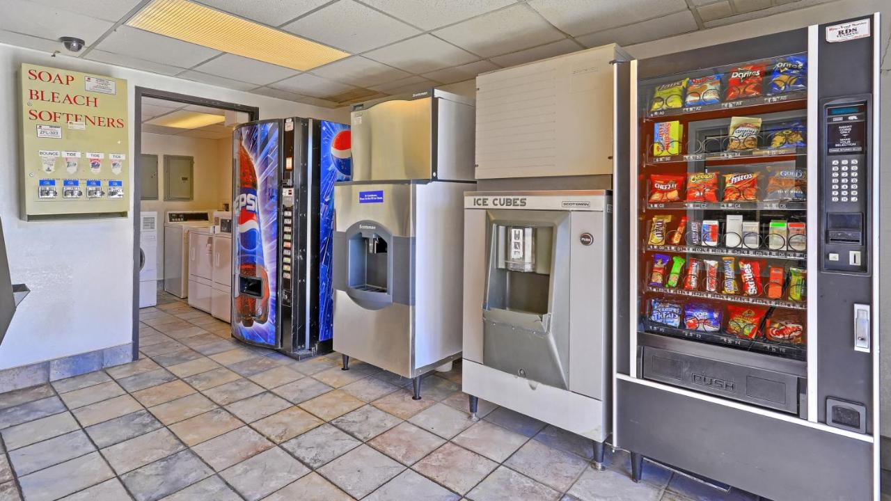 | Motel 6-Maple Shade Township, NJ - Philadelphia - Mt Laurel