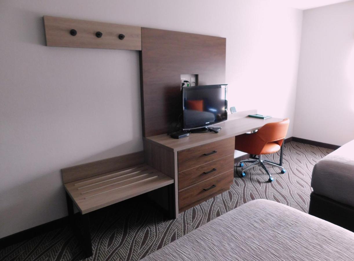 Queen Room with Two Queen Beds - Non-Smoking at Quality Inn Pontiac