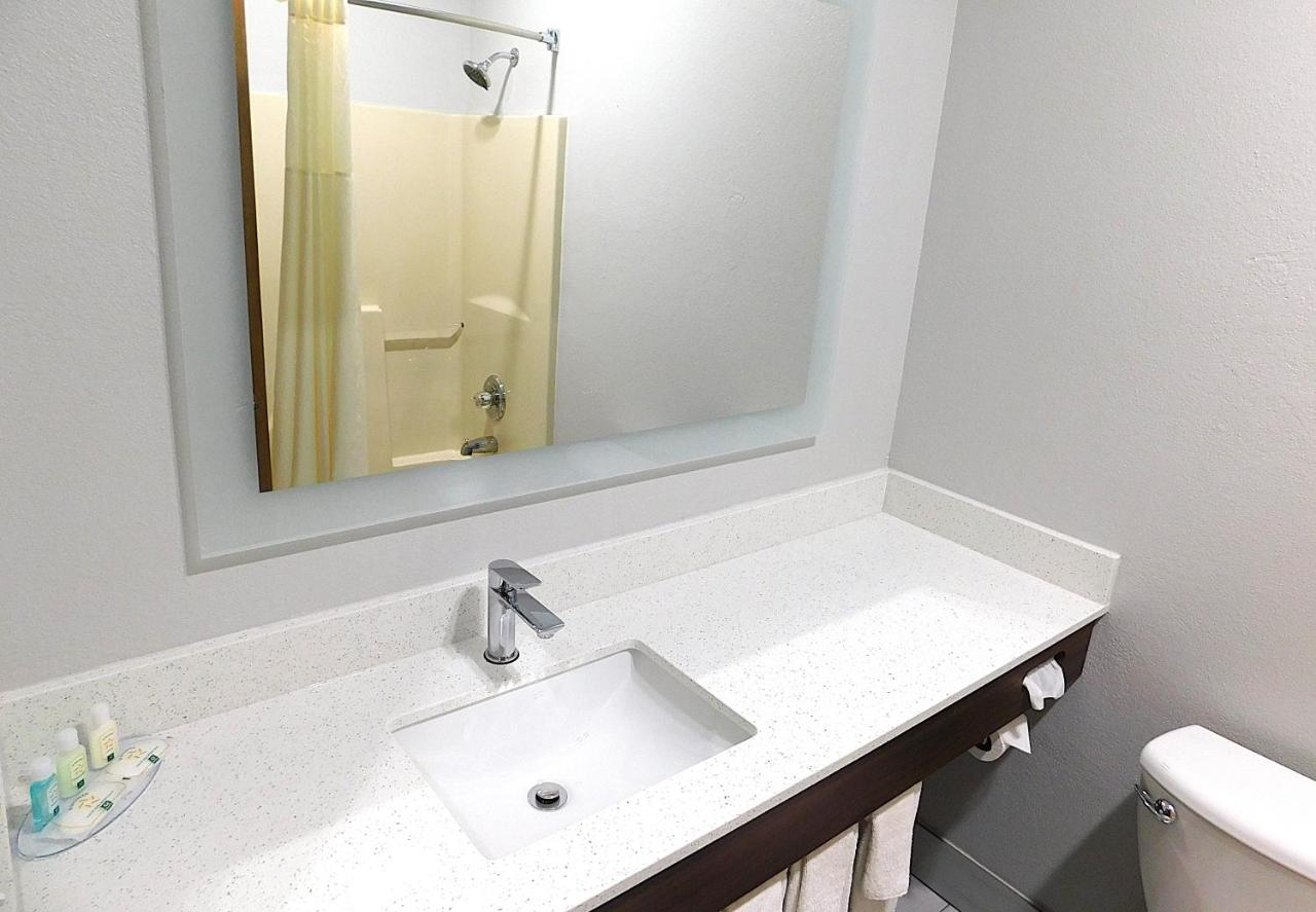 Queen Room with Two Queen Beds - Non-Smoking at Quality Inn Pontiac