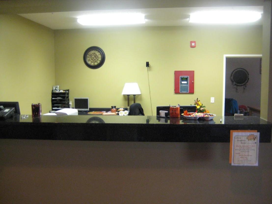 | Bowman Inn and Suites