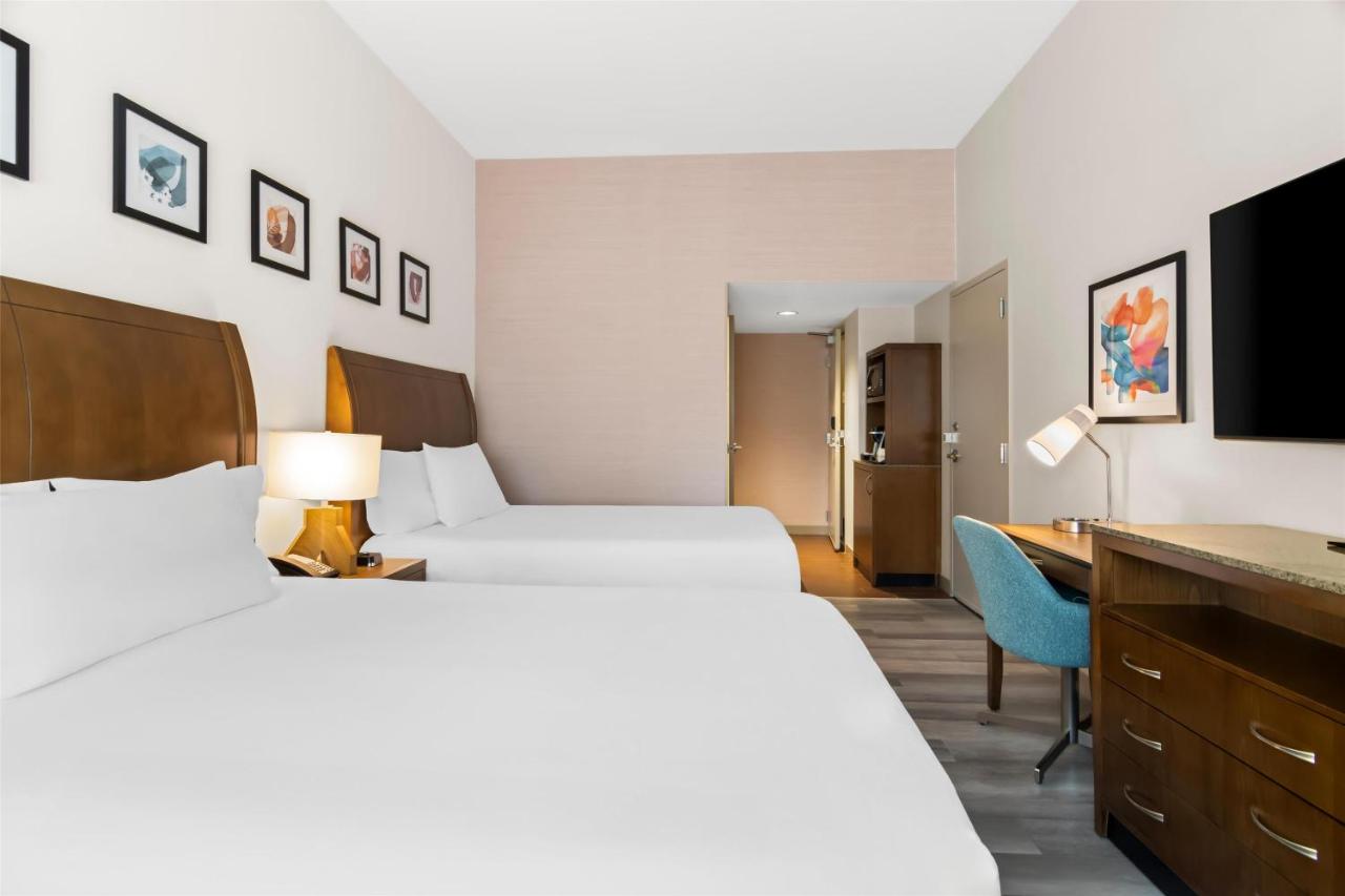 Queen Room with Two Queen Beds at Hilton Garden Inn Chicago Downtown Riverwalk