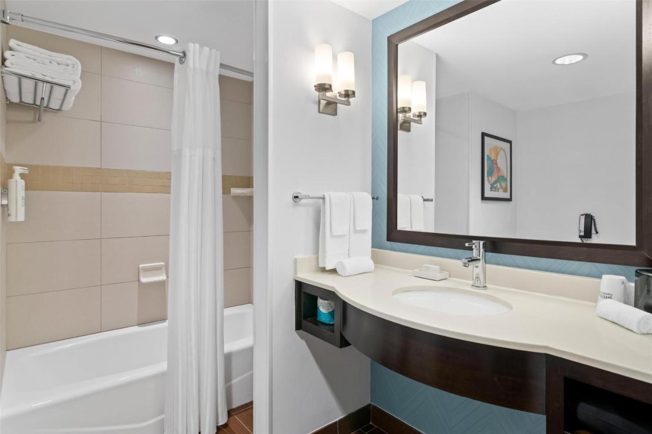 Premium Queen Room with Two Queen Beds at Hilton Garden Inn Chicago Downtown Riverwalk