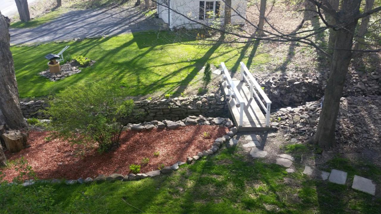 | Kountry Living Bed and Breakfast