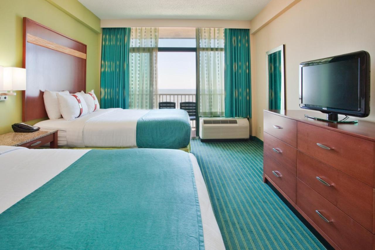 | Holiday Inn & Suites Virginia Beach North Beach, an IHG Hotel