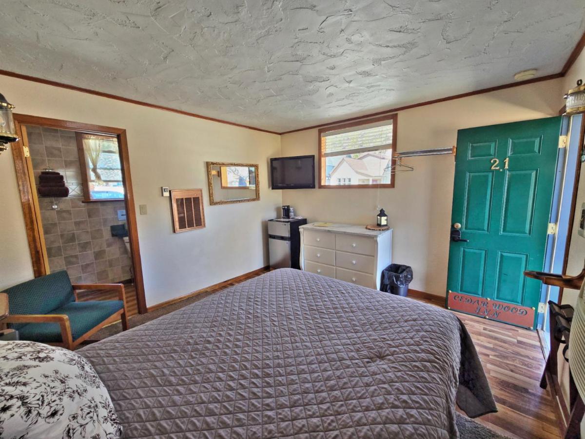  | Cedar Wood Inn