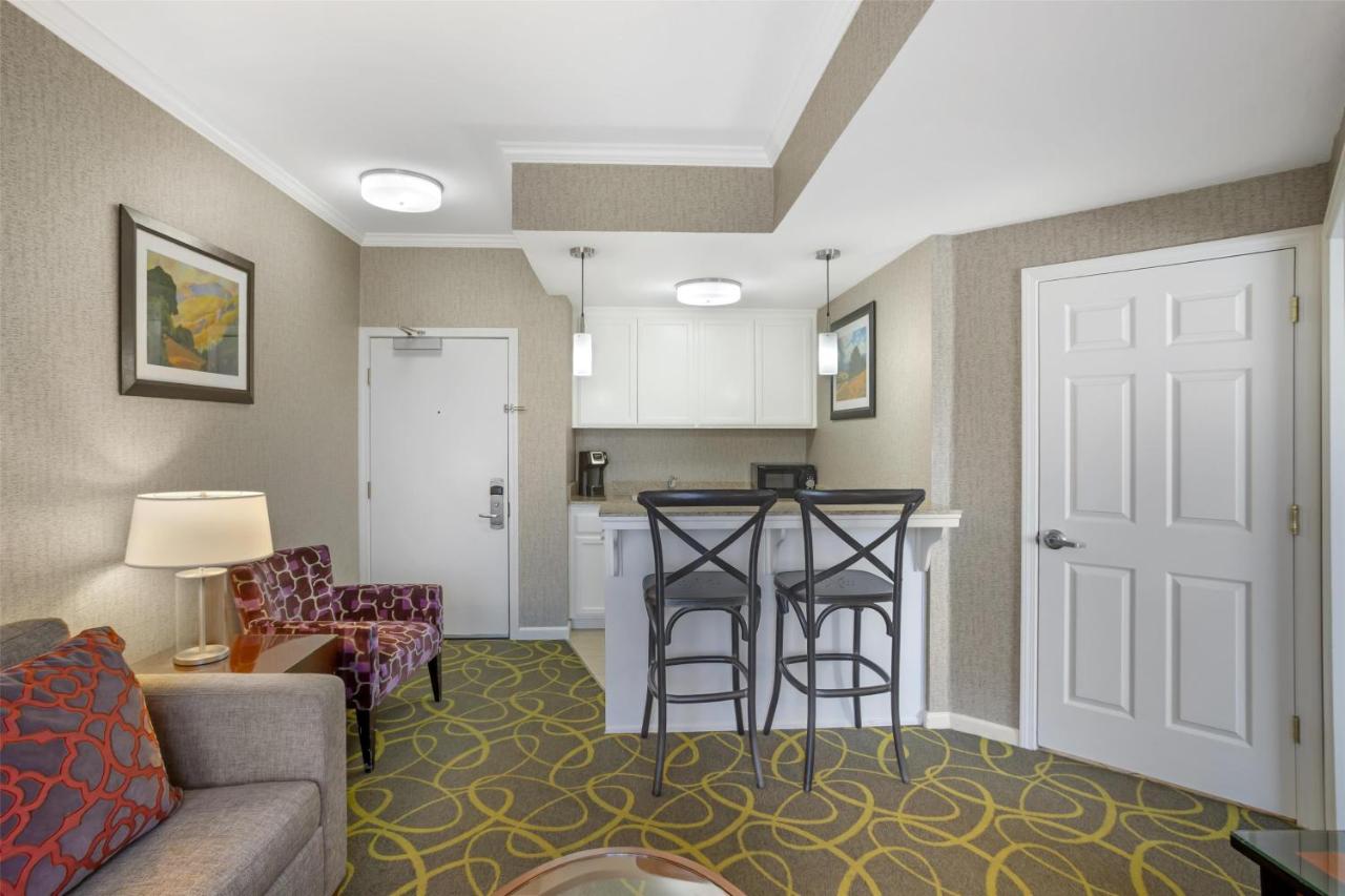  | Best Western Plus Dixon Davis