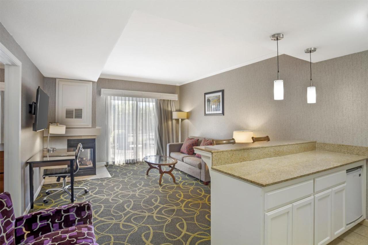  | Best Western Plus Dixon Davis