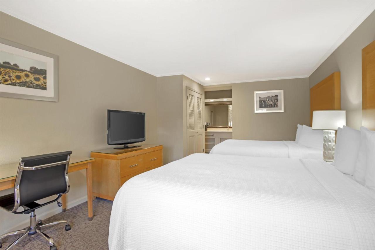 Queen Room with Two Queen Beds - Non-Smoking at Best Western Plus Dixon Davis