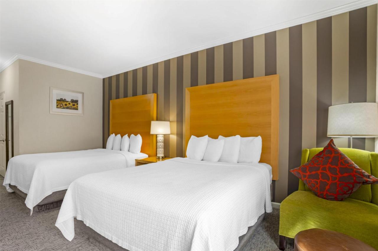Queen Room with Two Queen Beds - Interior Corridor - Non-Smoking at Best Western Plus Dixon Davis