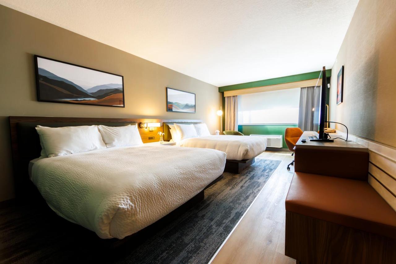 | Monarch Hotel & Conference Center