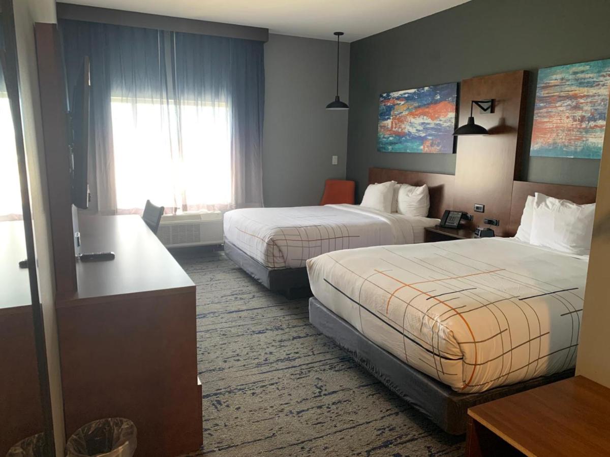 Queen Room with Two Queen Beds - Non-Smoking at La Quinta Inn & Suites by Wyndham Louisville NE/Old Henry Rd