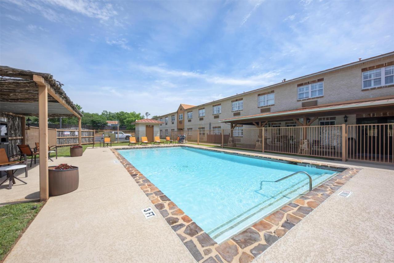  | Best Western Plus Fredericksburg