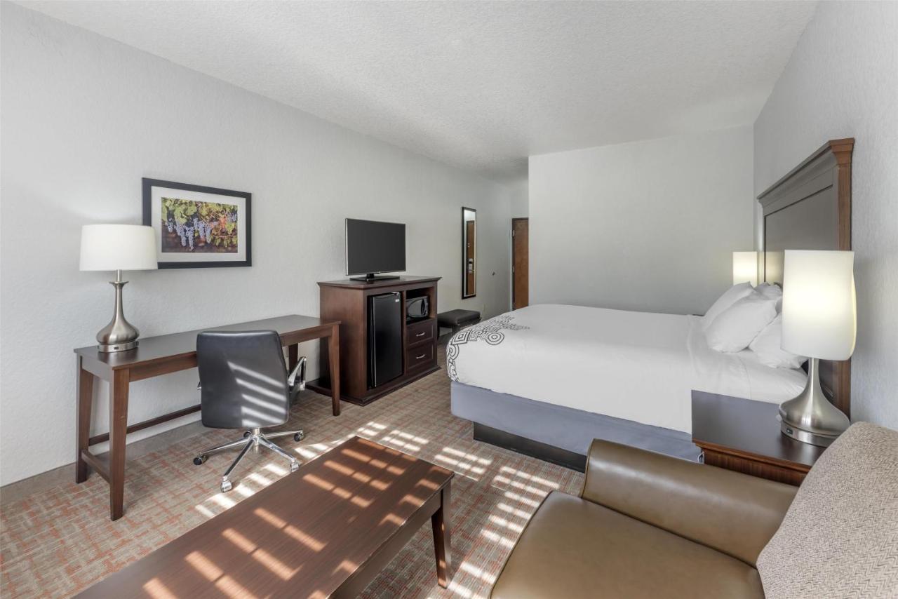  | Best Western Plus Fredericksburg