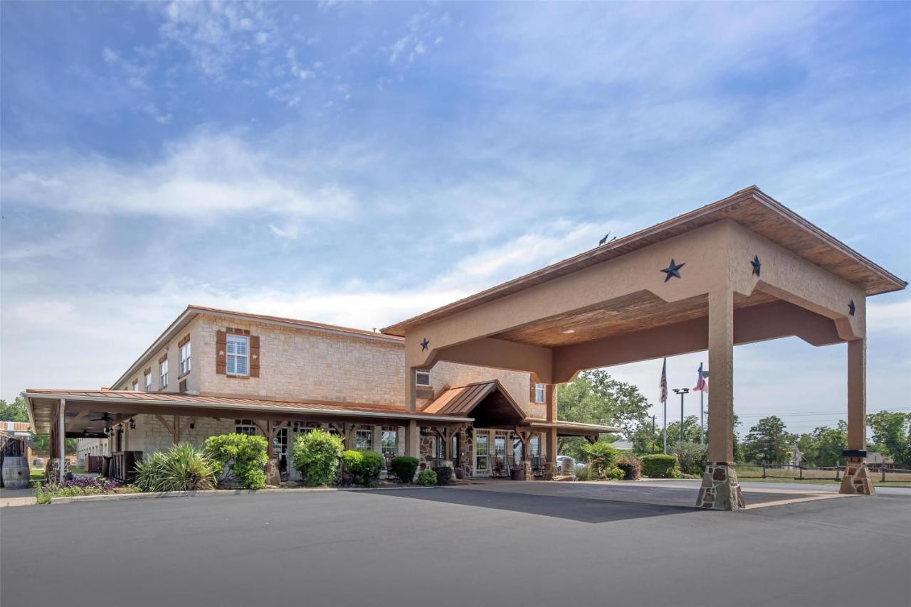  | Best Western Plus Fredericksburg