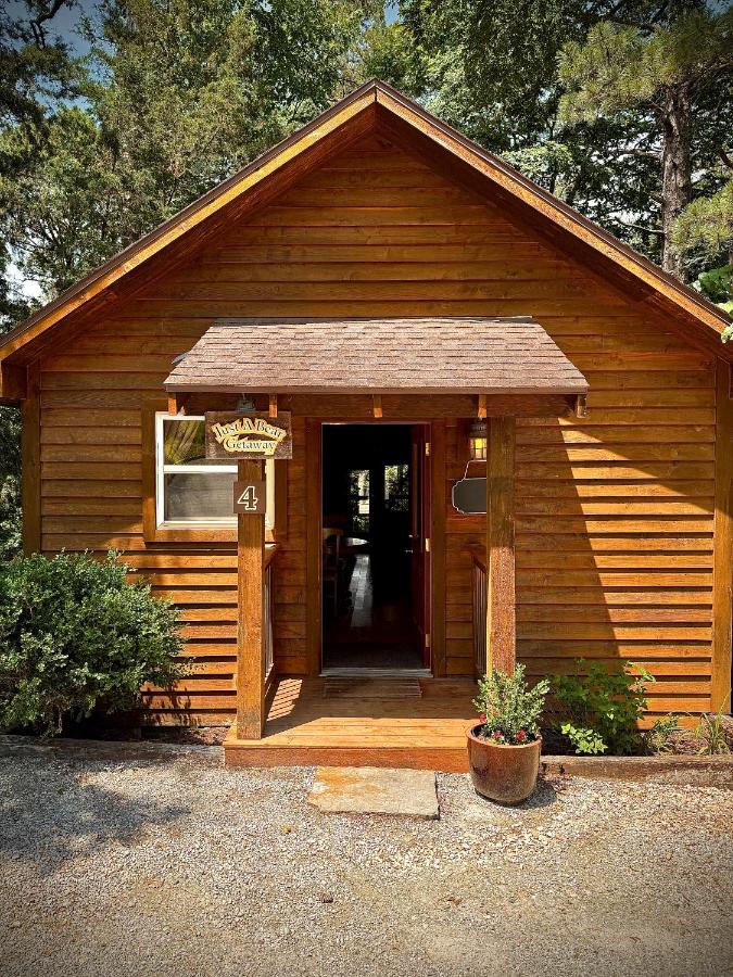  | Eureka Sunset Cabins