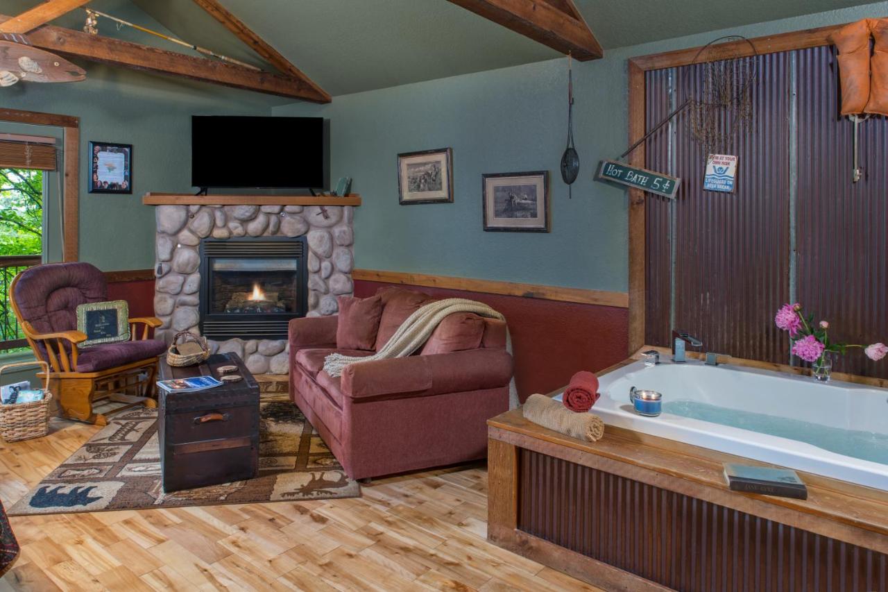  | Eureka Sunset Cabins