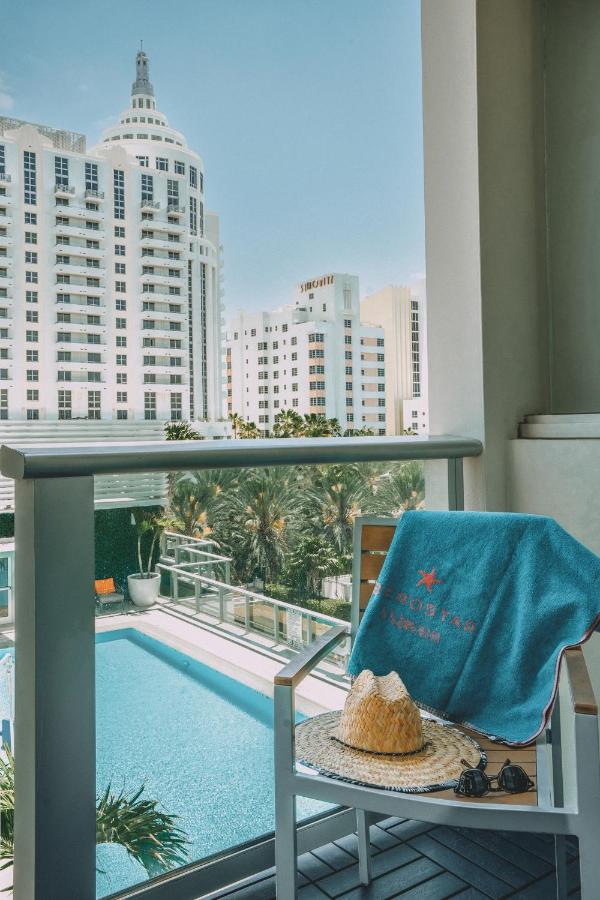 Premier Double Room with Balcony and Pool View at Iberostar Waves Berkeley Shore