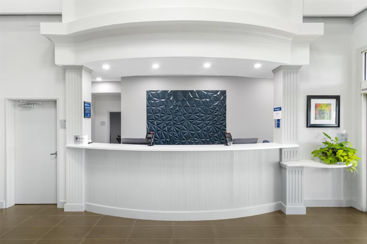 | Best Western Plus Washington Hotel