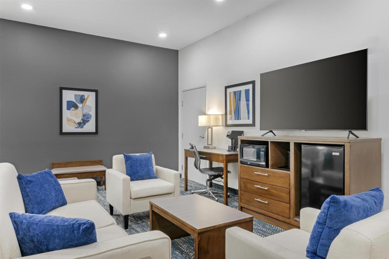 | Best Western Plus Washington Hotel