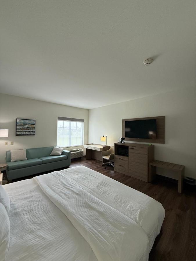 King Room - Mobility Access at La Quinta Inn & Suites by Wyndham Searcy
