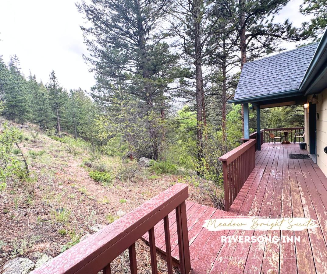  | Romantic RiverSong Inn
