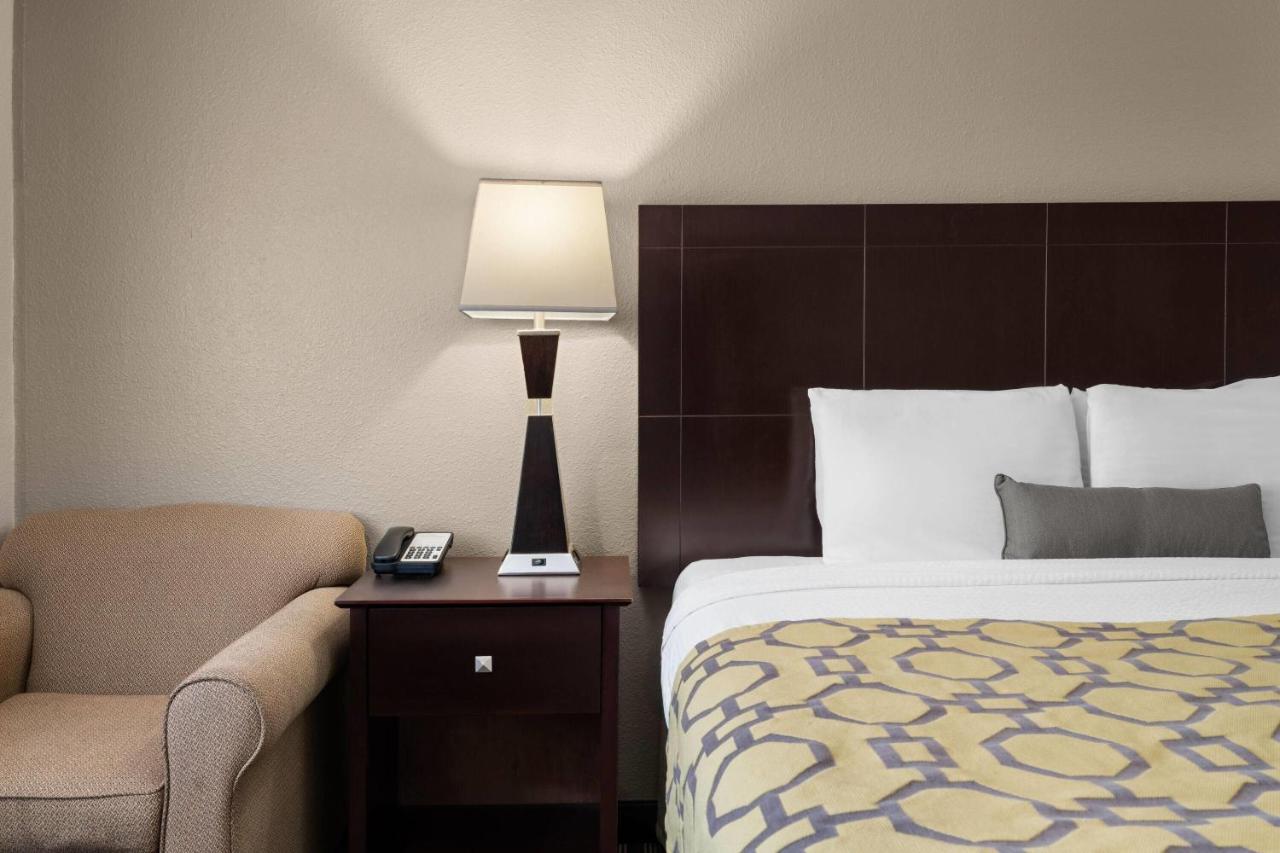 King Room - Non-Smoking at Baymont by Wyndham Jefferson City