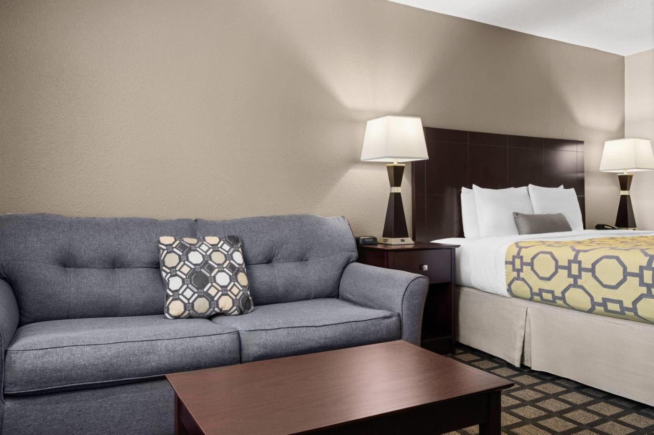 Deluxe King Room - Non-Smoking at Baymont by Wyndham Jefferson City