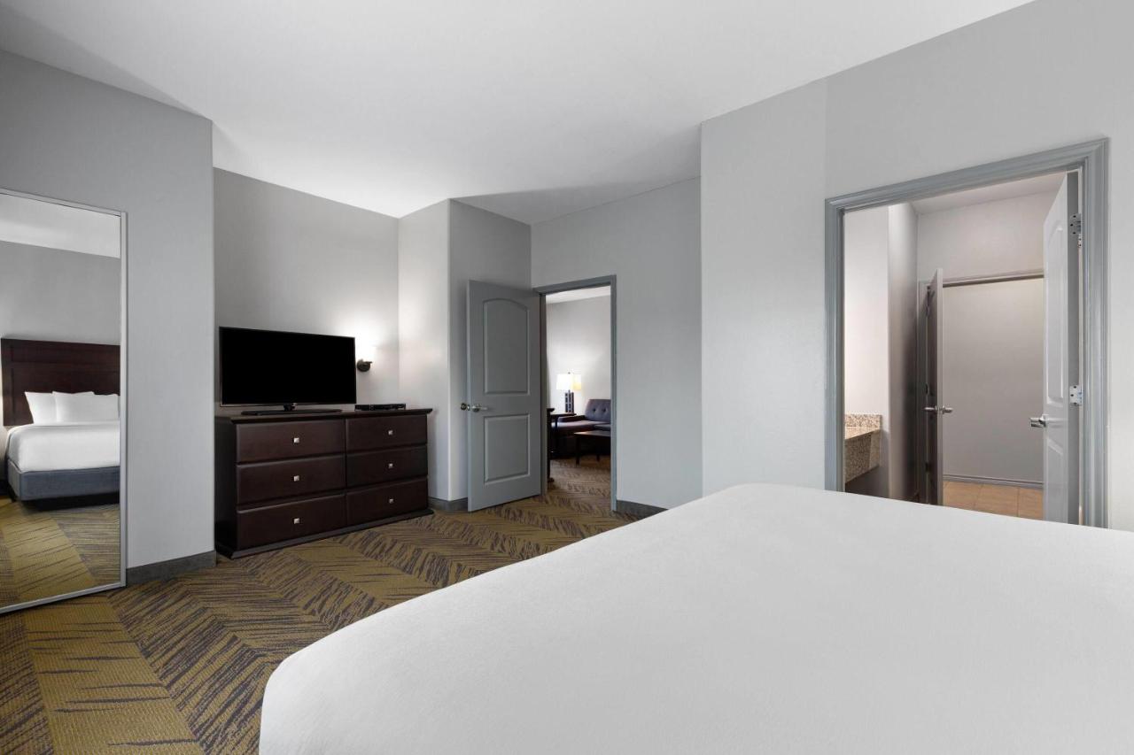 Deluxe King Suite at La Quinta Inn & Suites by Wyndham-Brookshire-West Katy