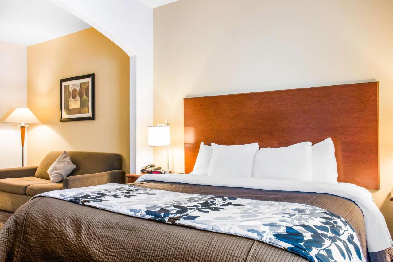 King Suite at Sleep Inn & Suites Pooler - Savannah Area