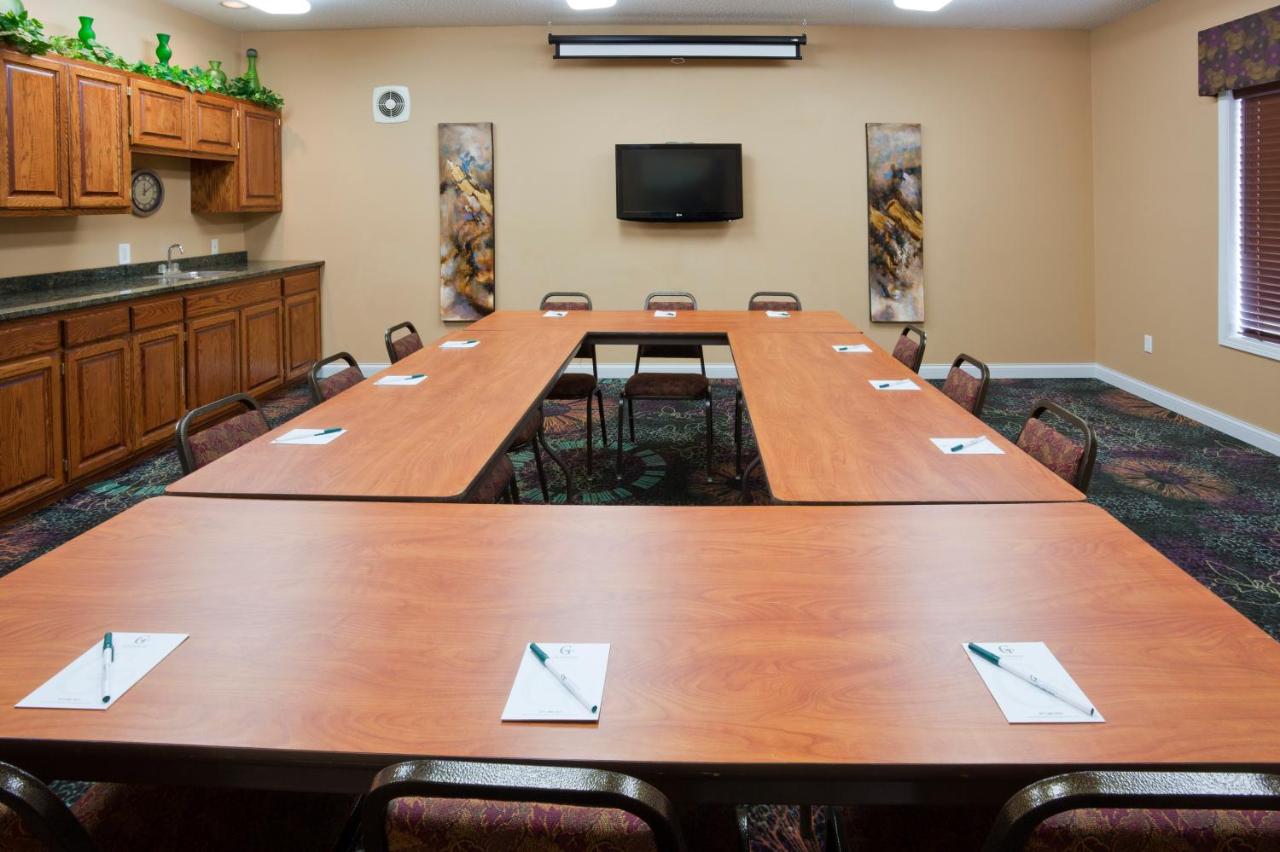 | GrandStay Residential Suites Hotel