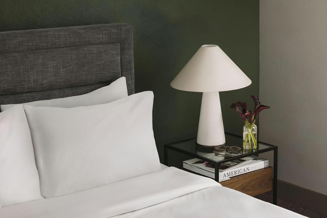 King Suite with Balcony at Sonder at East 5th