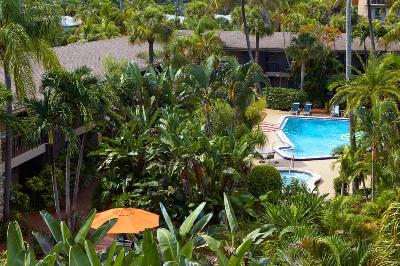 | Best Western Naples Inn & Suites
