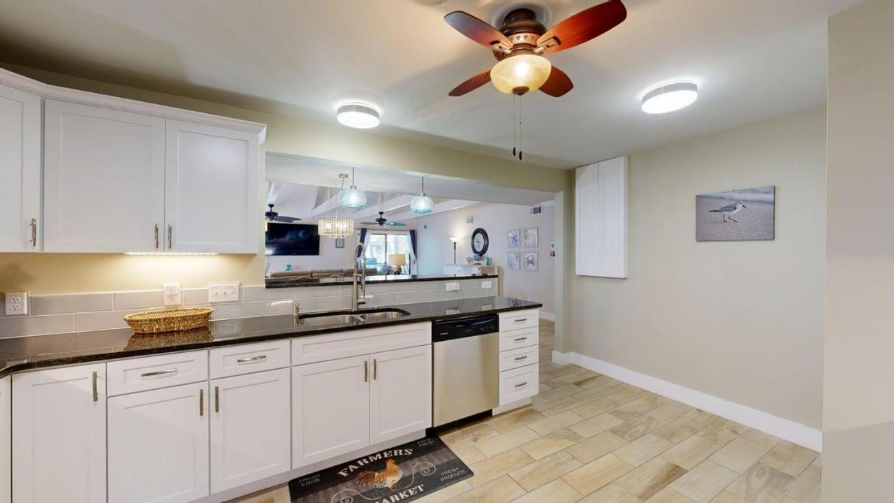  | 719 Queens Grant