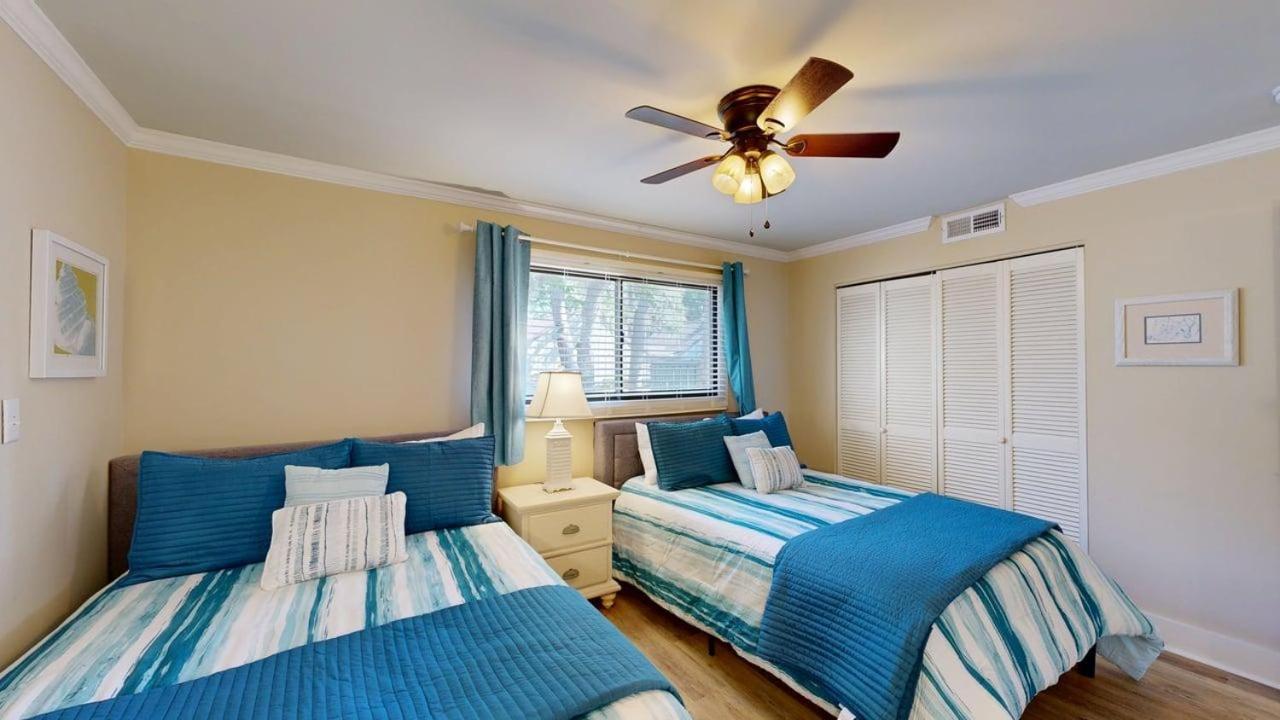  | 719 Queens Grant