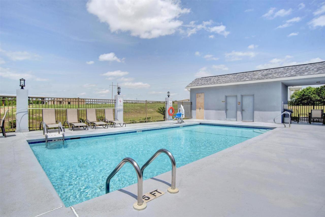 | Best Western Opp Inn