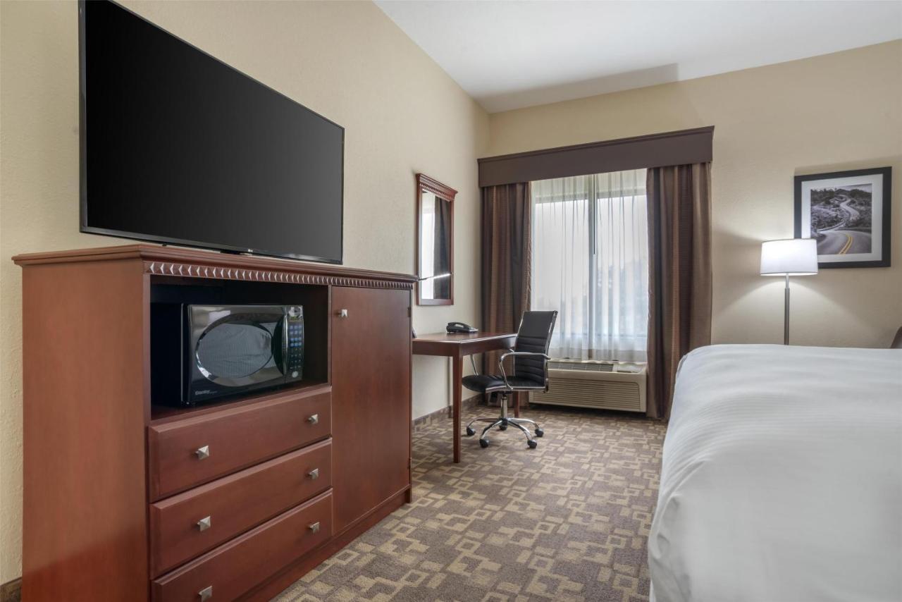 | Best Western Opp Inn