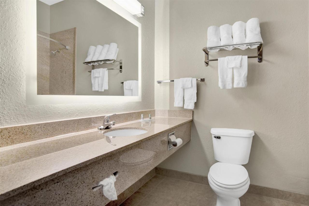 | Best Western Opp Inn