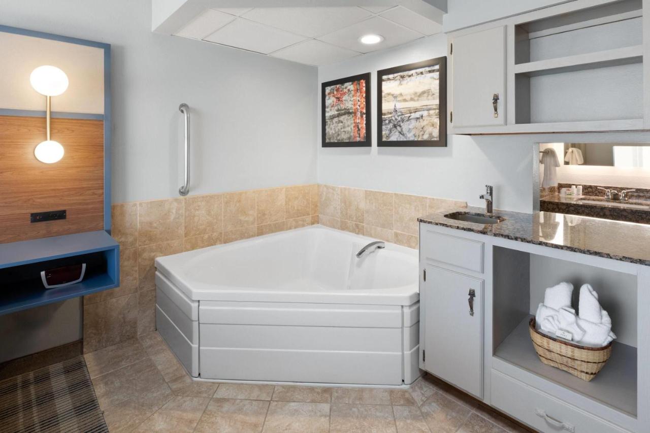 Deluxe King Suite - Non-Smoking at AmericInn by Wyndham Chippewa Falls