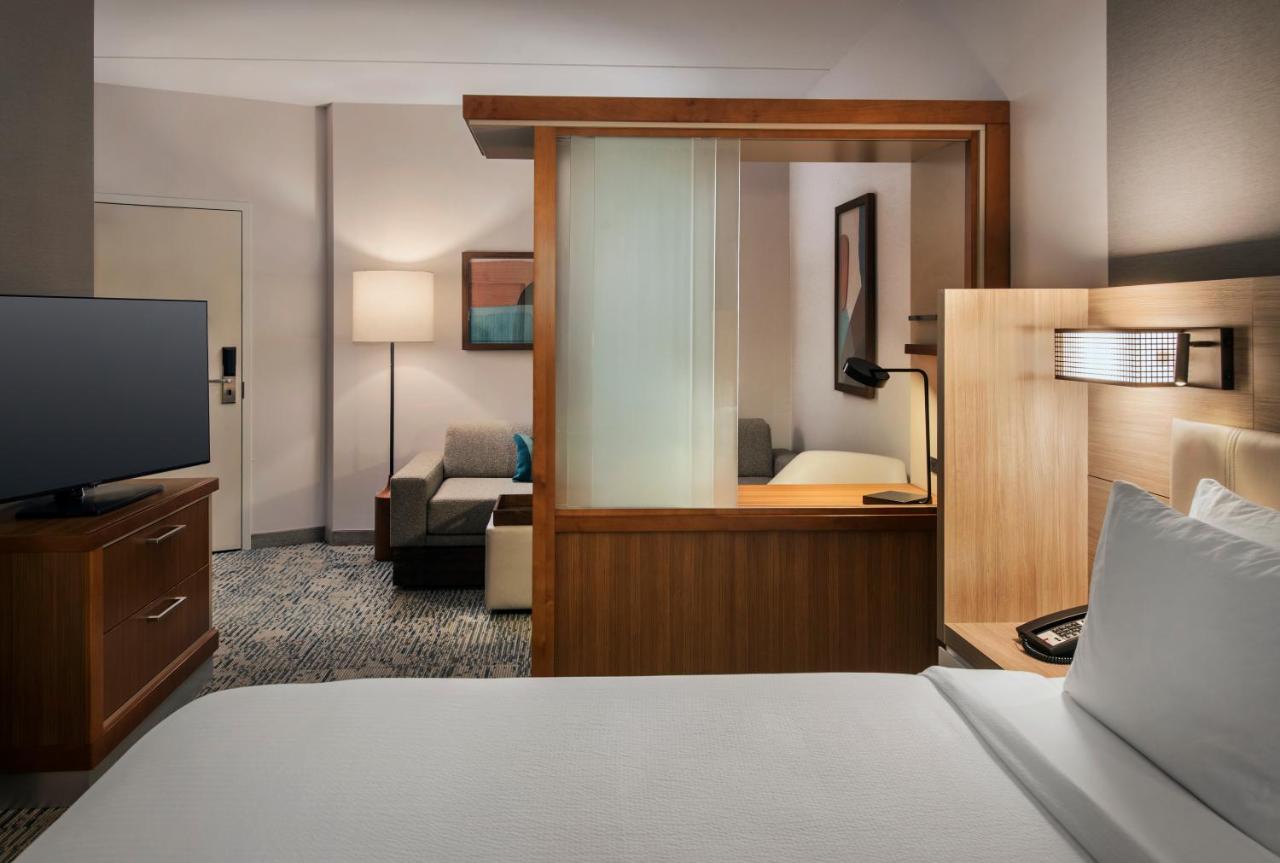 King Suite at Springhill Suites Mount Laurel