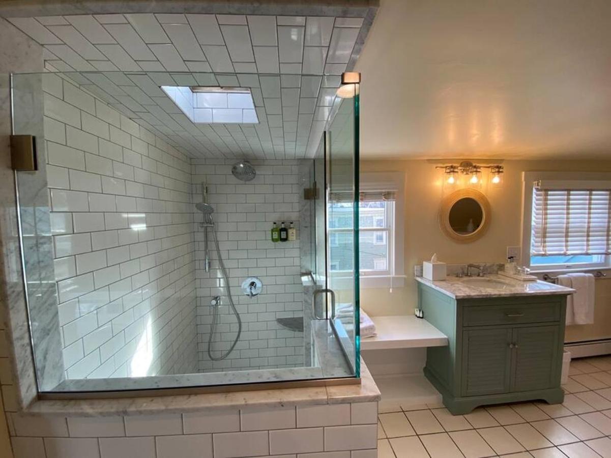 | Beautiful Home Historic Spring St